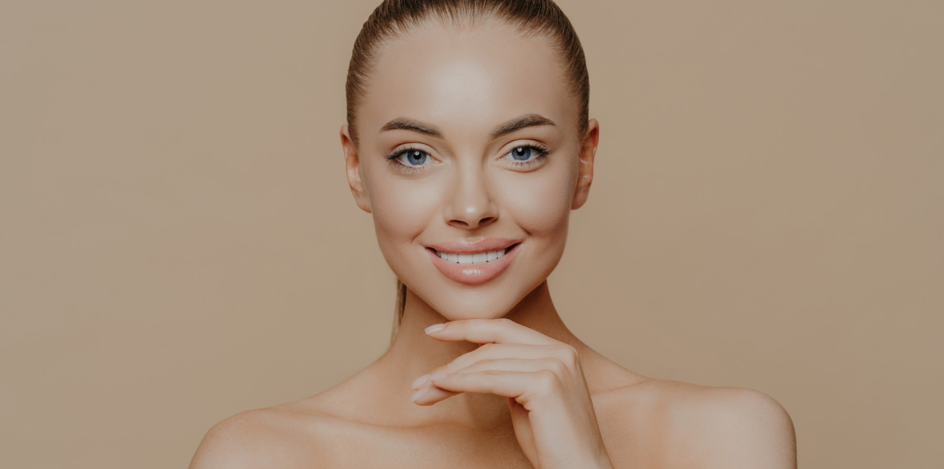 uśmiechnięta kobieta